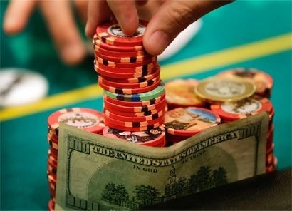 Earn handful of money by playing casino online