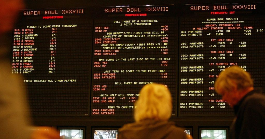 Make Money with Spread Betting Firms without Any Dangers Entailed In All