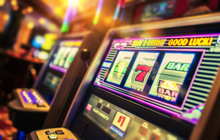Following the Lines and Limits of Playing Online Slots 